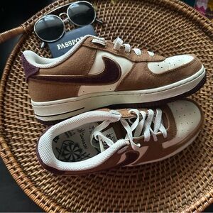 Nike Air Force 1 Low '07 LV8 “Notebook Doodle” Pack Light British Tan Size 5Y